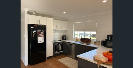 Family Home Close to Town - Photo 3