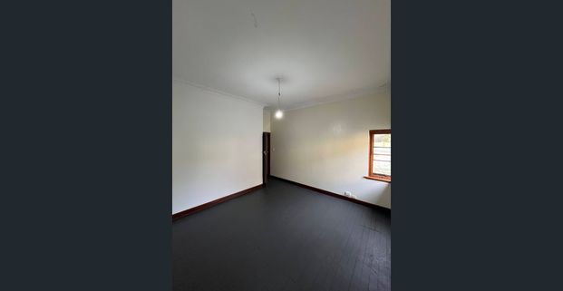 JUST LISTED! - Photo 1