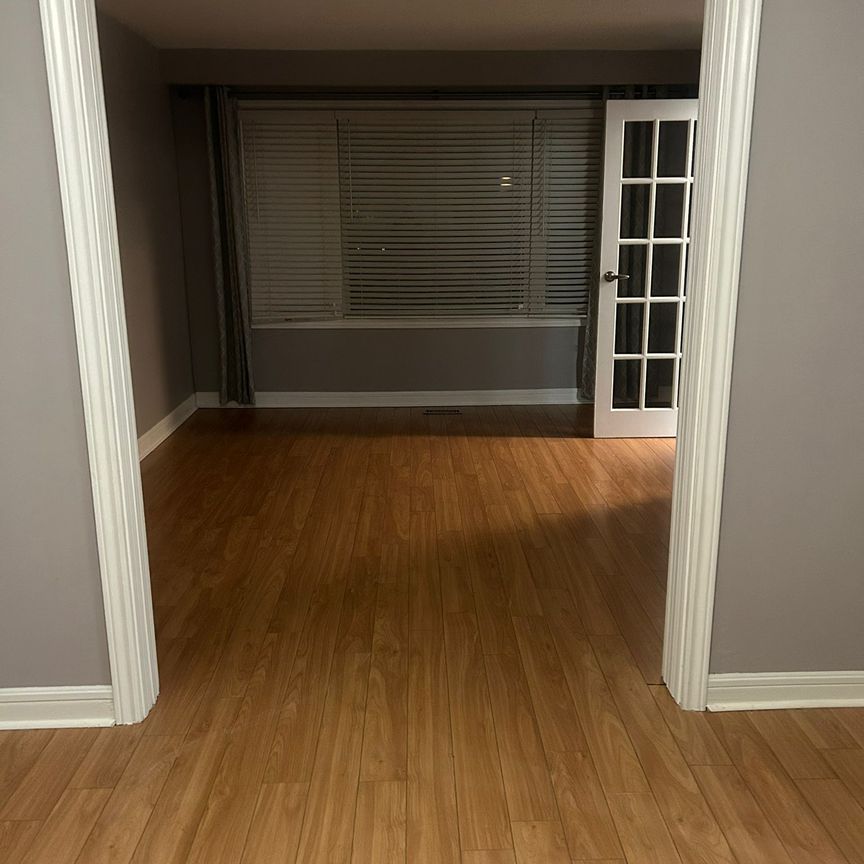 For Lease - 422 Laguna Street Unit# Upper, Oshawa, Ontario - Photo 1