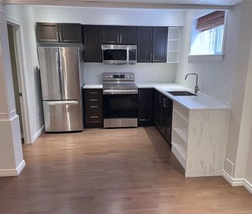 For Lease - 44 Highland Terrace, Bradford West Gwillimbury, Ontario - Photo 4