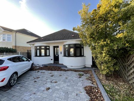 2 bedroom bungalow to rent - Photo 2