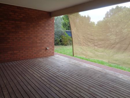 Charming Family Home in the Heart of Deer Park - Photo 3