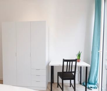 Carrer del Poeta Cabanyes, Barcelona, Catalonia 08004 - Photo 3