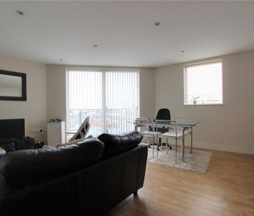 2 bedroom apartment to rent - Photo 2