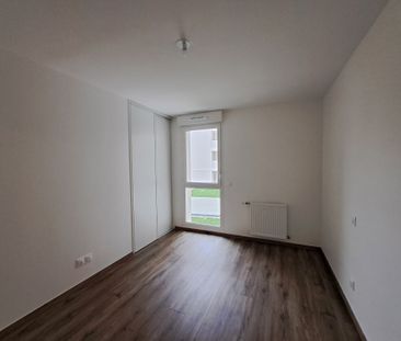 Location Appartement 2 pièces 45m² THONON LES BAINS 74200 - Photo 3