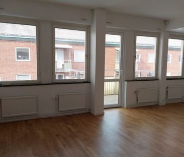 Hantverkaregatan 3 - Foto 1