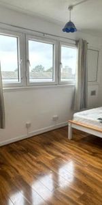 Room in a Shared Flat, Hersham Close, SW15 - Photo 3