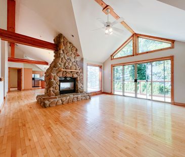 Worth the Commute! - Photo 4