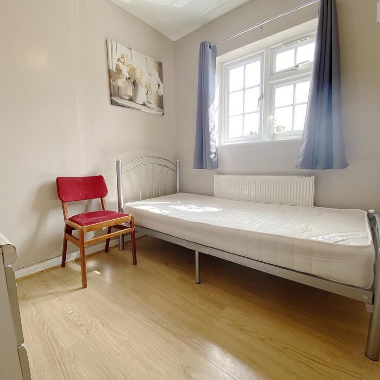 House share to rent - Photo 1
