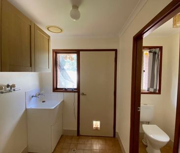 Spacious Family Home in Quiet Craigmore Cul-de-Sac - Photo 1