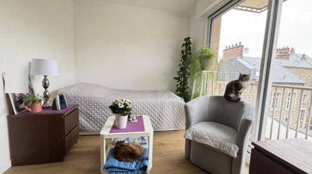 Charmant appartement avec balcon – Idéalement situé au cœur du quartier du Dernier Sou ! - Photo 4