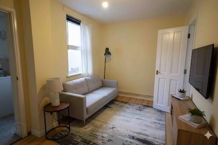 19 Fairmount Avenue, Omagh, BT78 1NQ - Photo 2