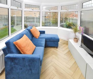 3 bedroom semi-detached house to rent - Photo 3