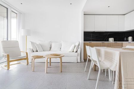 Cendal Crescent, London - Photo 4