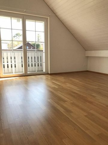 Grosszügige und helle 3.5 Zimmer-Wohnung zu vermieten - Foto 3