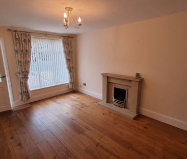 Hayley Green, Halesowen, B63 - Photo 1