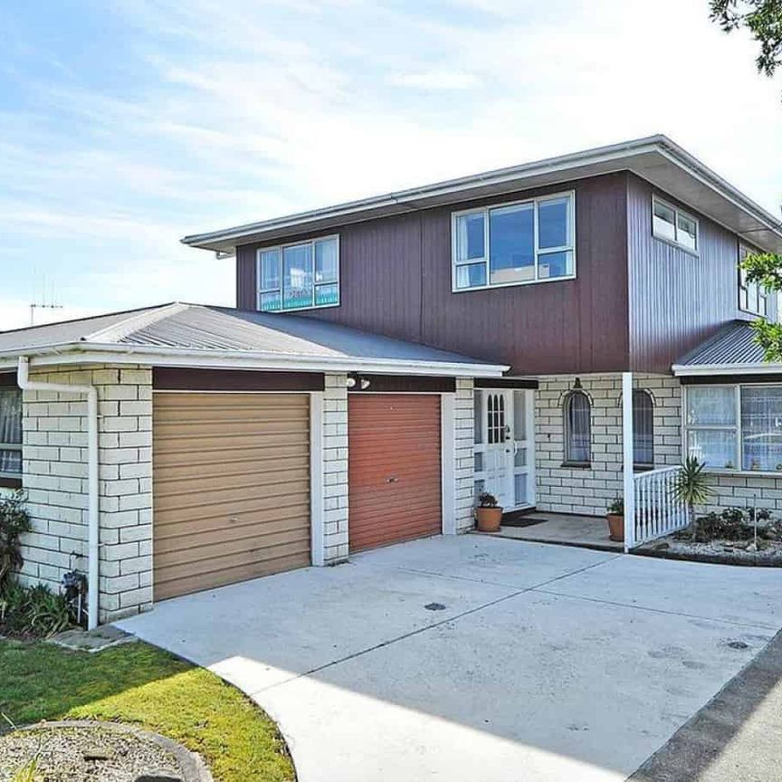 Convenient in Kelvin Grove - Photo 1