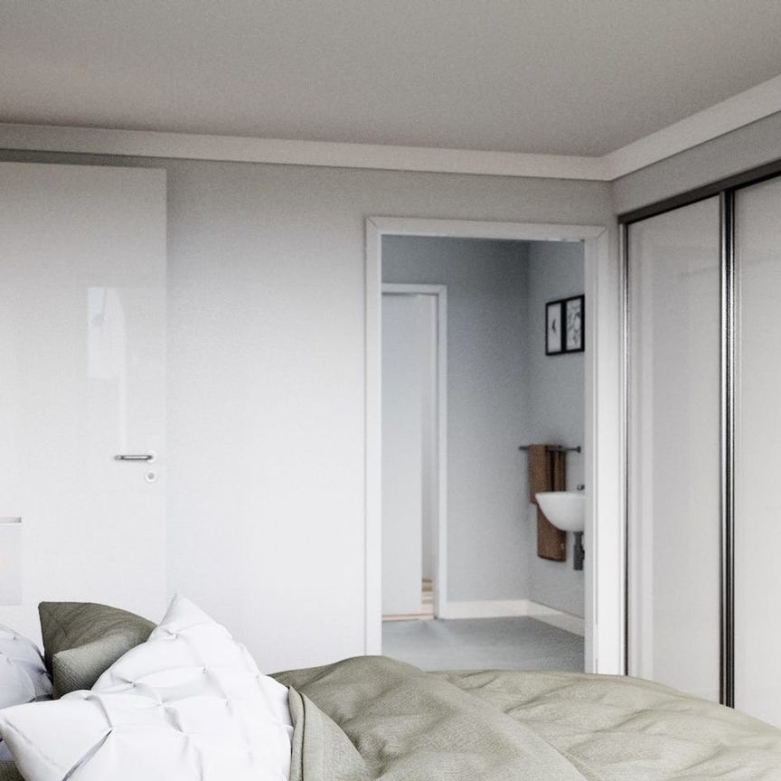 Short Drive to Train Station & Shopping Precinct - Photo 1