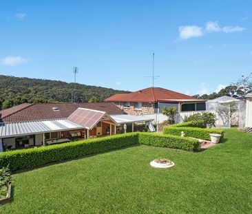 NEAT THREE BEDROOM HOME WITH HUGE ALFRESCO - Photo 5