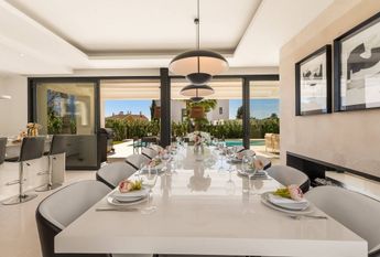 4 bedroom luxury Villa for rent in El Paraíso, Andalusia