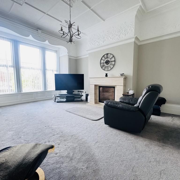 6 bedroom house to rent - Photo 1
