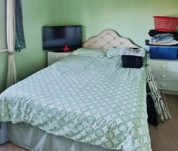 3 bedroom House To Let Total Size: 926 SQ FT - Photo 5