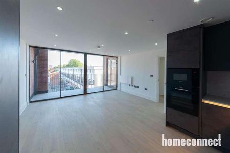 Colts Village Apartments, Barking Road, London, E6 - Photo 3
