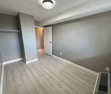 For Lease - 126 Bell Farm Road Unit# 414, Barrie, Ontario - Photo 2