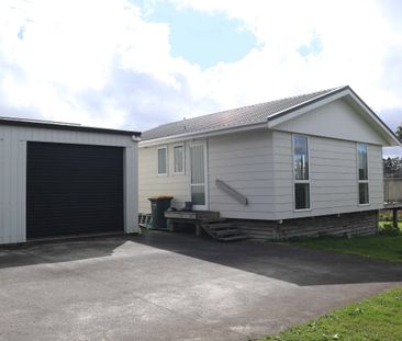 Taupaki and perfect for 2 - Photo 3