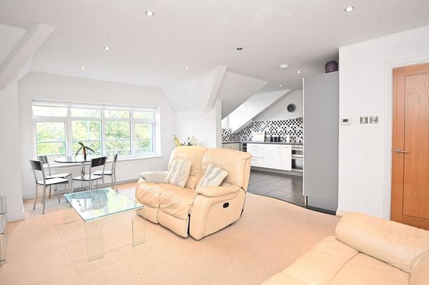 2 bedroom flat to rent - Photo 1
