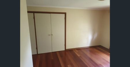 Beautifully Maintained and Spacious Family Home - Photo 2