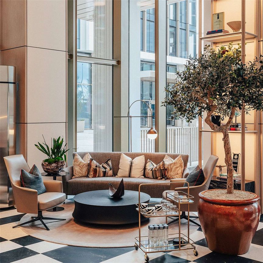 A modern two bedroom designed for stylish City living with spectacular views - Photo 1