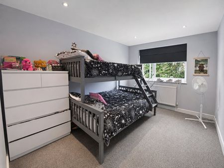 Chipstead Road, Banstead, Surrey, SM7 2HJ - Photo 3