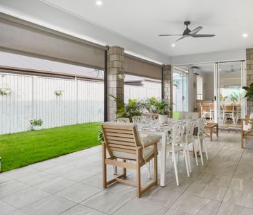 Immaculate Esplanade Home Offering Ultimate Newport Lifestyle - Photo 3