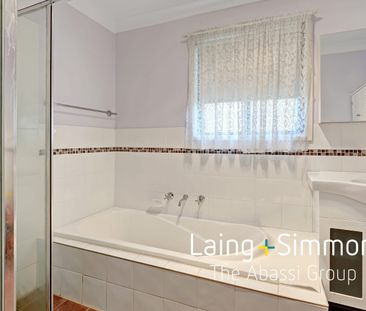 Quaint and Comfortable One Bedroom Flat in a Peaceful Location! - Photo 5