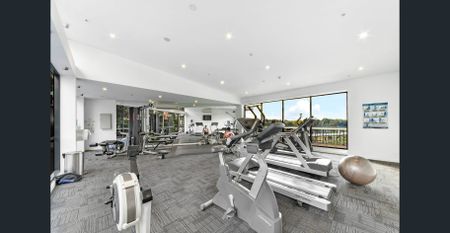 Modern 2 Bedroom Apartment With Stunning Waterview - Photo 4