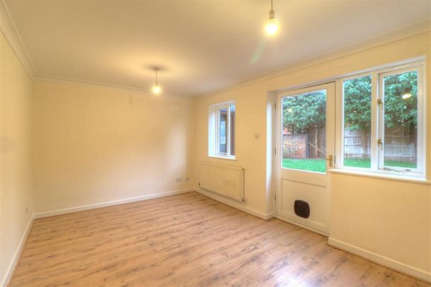 3 BED Semi-detached house To rent - Photo 1