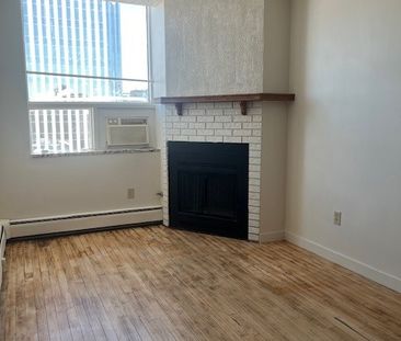 1 BDRM/1 BATH - 115 3RD AVE S - Available Now - Photo 1