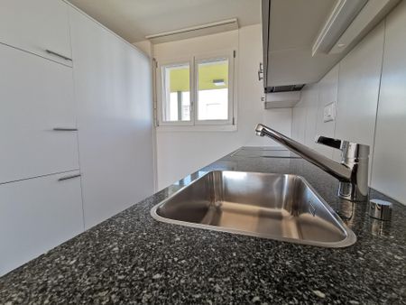 Moderne 2.5-Zimmer-Wohnung in Biel-Mett - Photo 5
