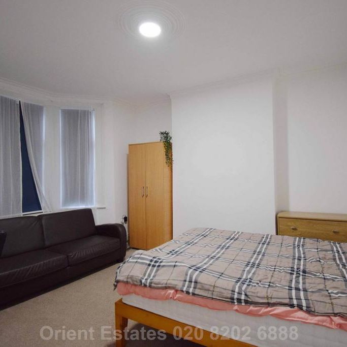 4 bedroom terraced house to rent - Photo 1