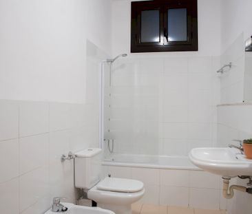 Bright room in les Heures street - Photo 2