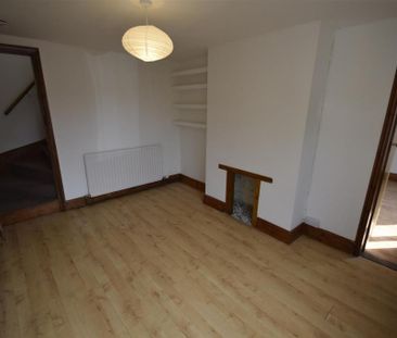 3 bedroom terraced house to rent - Photo 2