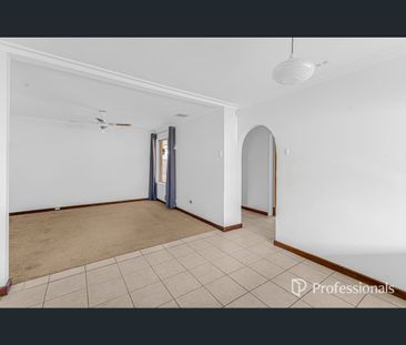 11 Warnbro Sound Avenue, Warnbro, WA 6169 - Photo 5