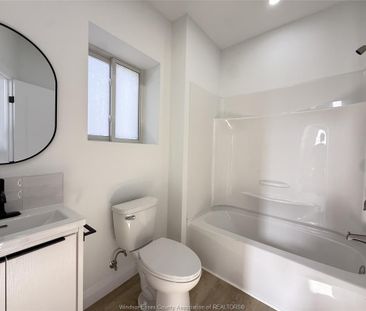 For Lease - 2597 Tourangeau Unit# 3, Windsor, Ontario - Photo 2