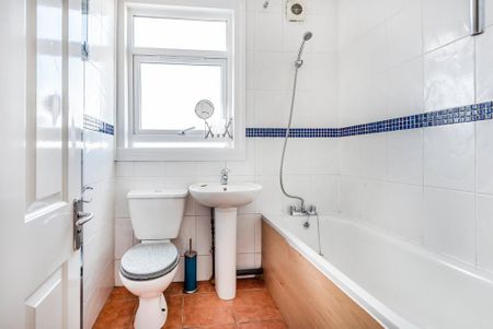 1 bedroom property to rent - Photo 2