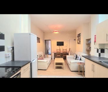 Room in a Shared House, Mettham St, NG7 - Photo 5
