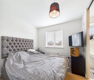 2 bedroom semi-detached house to rent - Photo 6