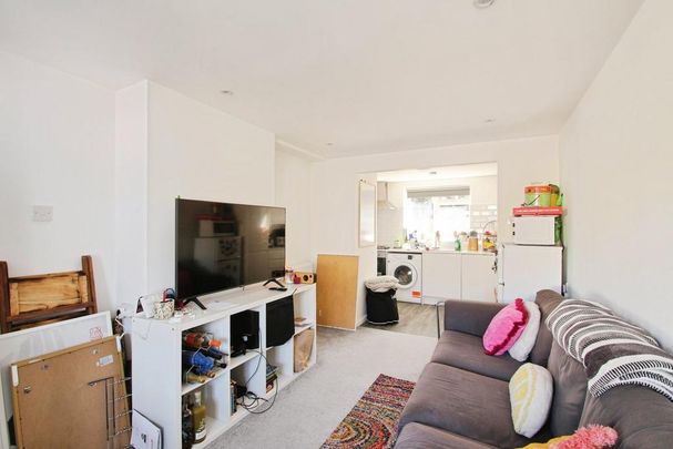 1 bedroom maisonette to rent - Photo 1