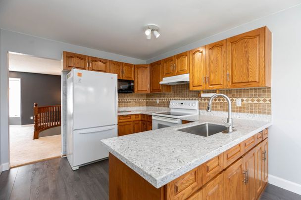 For Lease - 34 Kingswood Drive, Clarington, Ontario - Photo 1