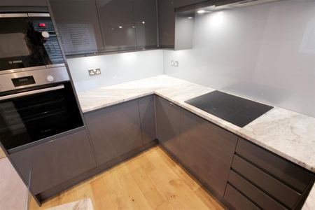 1 Bedroom Flat To Let - Photo 2